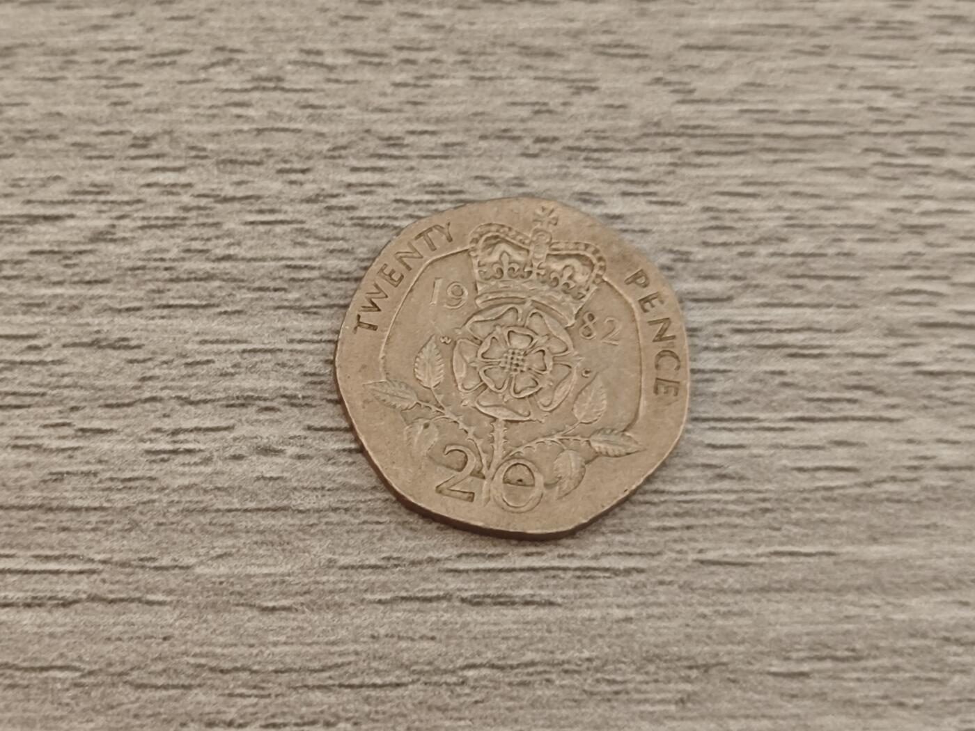 小小杂货铺22期  满五十包邮 可寄存 一元佣金 （银币、散币） 英国20便士