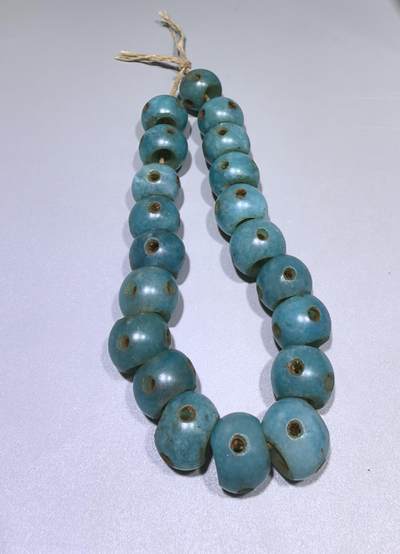 清代天河石佛珠手串，包浆浑厚沉稳。风格独特复古。尺寸:1.1cm*1.4cm - 清代天河石佛珠手串，包浆浑厚沉稳。风格独特复古。尺寸:1.1cm*1.4cm