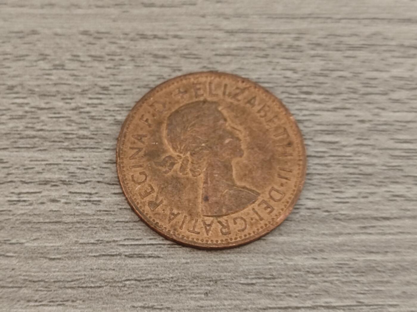 小小杂货铺22期  满五十包邮 可寄存 一元佣金 （银币、散币） 1967年一便士