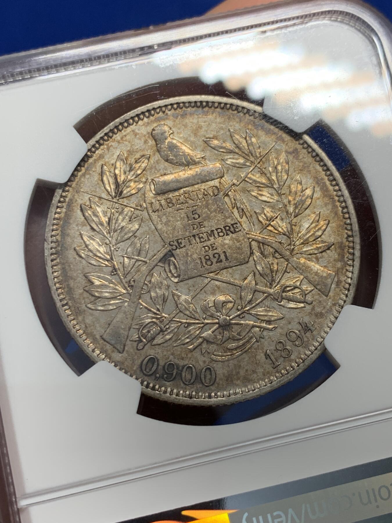 《竞宝斋》第343场 周日，周一，2场连拍 （全场包邮） NGC AU53 危地马拉 1894年 1比索 银币 漂亮的女神设计 拉丁美洲的热门品种