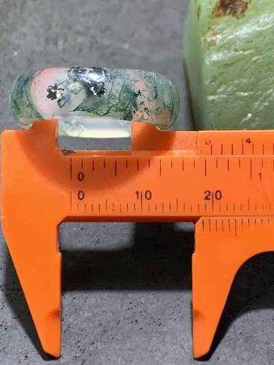 天然冰透高润度水草玛瑙通货戒指一个，， 天然冰透高润度水草玛瑙通货戒指一个，，