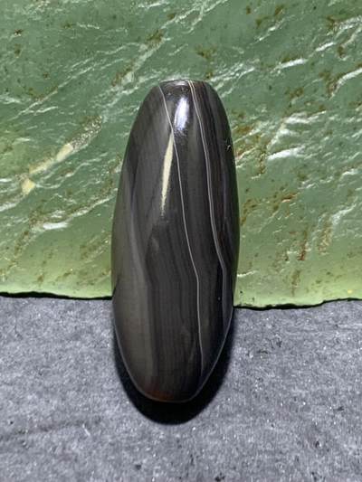 精美药师玛瑙天眼桶珠一个 精美药师玛瑙天眼桶珠一个