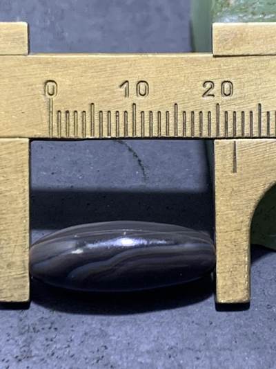 精美药师玛瑙天眼桶珠一个 精美药师玛瑙天眼桶珠一个