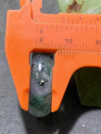 天然冰透高润度水草玛瑙通货戒指一个，， 天然冰透高润度水草玛瑙通货戒指一个，，