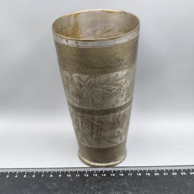 十八期拍卖 - 老刻花铜器