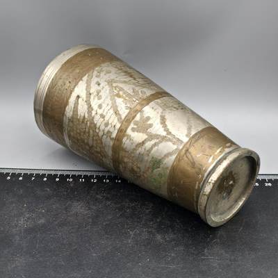 十八期拍卖 - 老刻花铜器