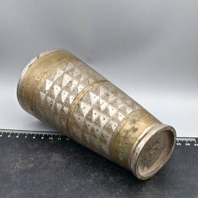 十八期拍卖 - 老刻花铜器