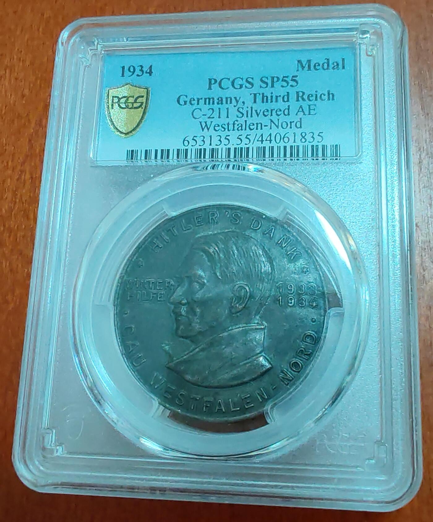 长老汇龙年精选第四十场拍卖 1934第三帝国小胡子镀银样章，PCGS SP55，非后铸