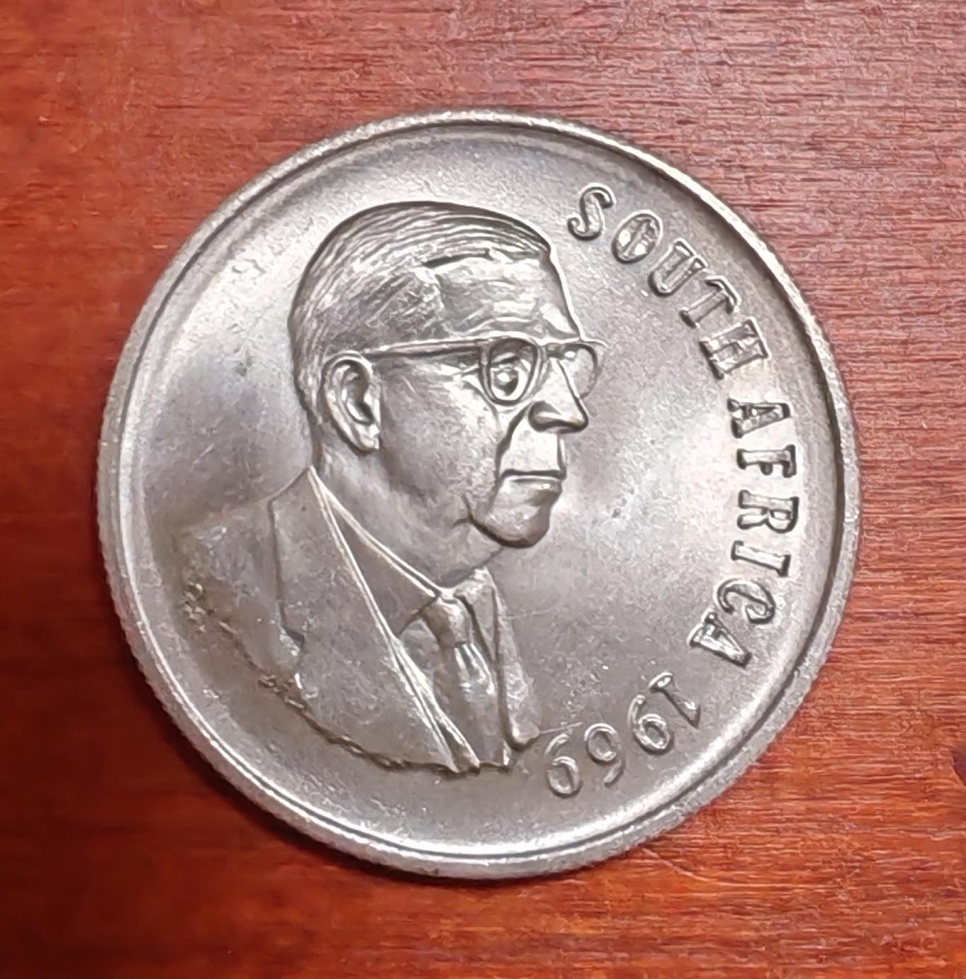 长老汇龙年精选第四十场拍卖 1969南非1朗德银币