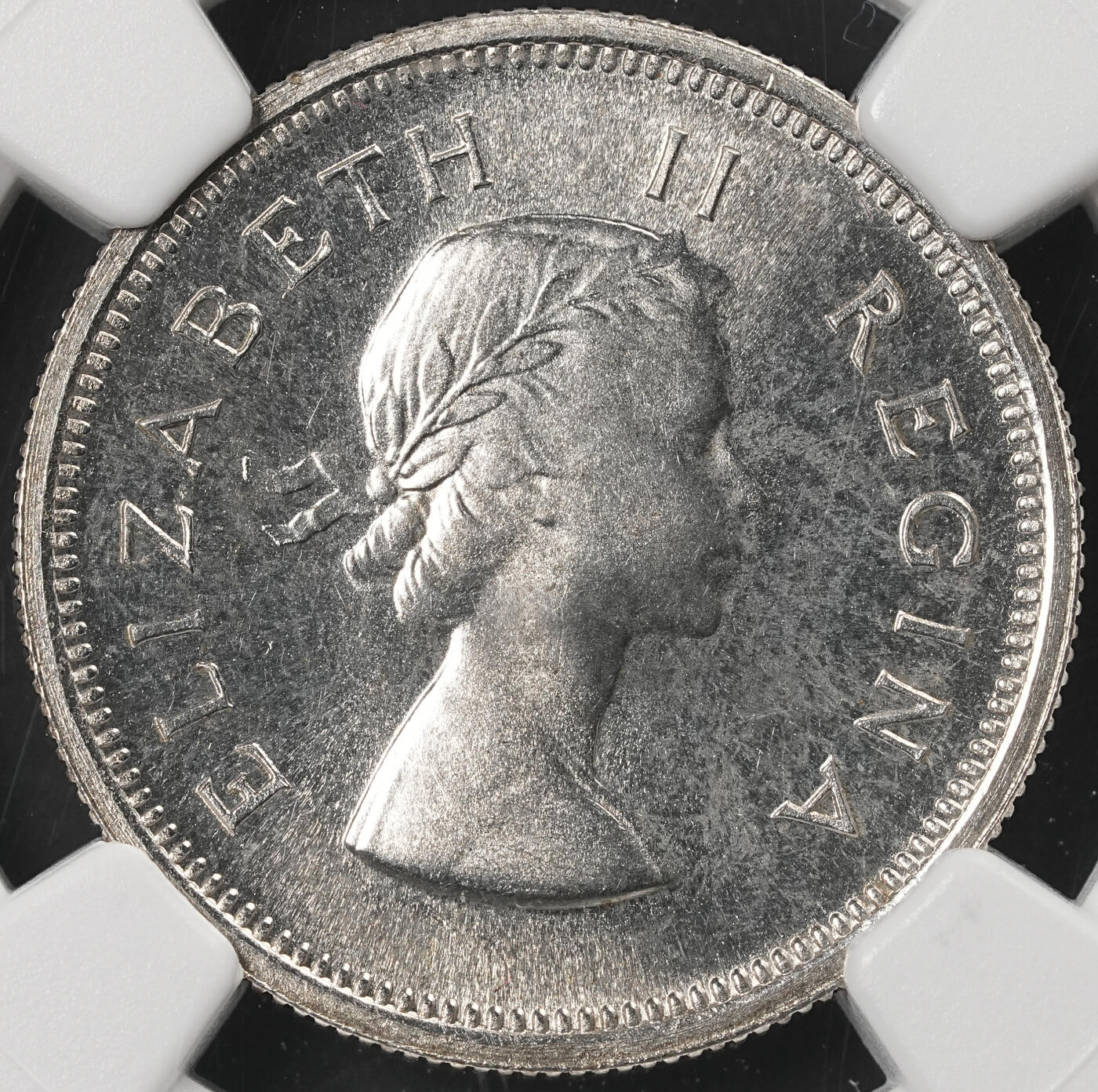 修遠堂世界钱币第五十三期 全场包邮 NGC PF65 1953年南非1先令精制银币 仅铸造5000枚