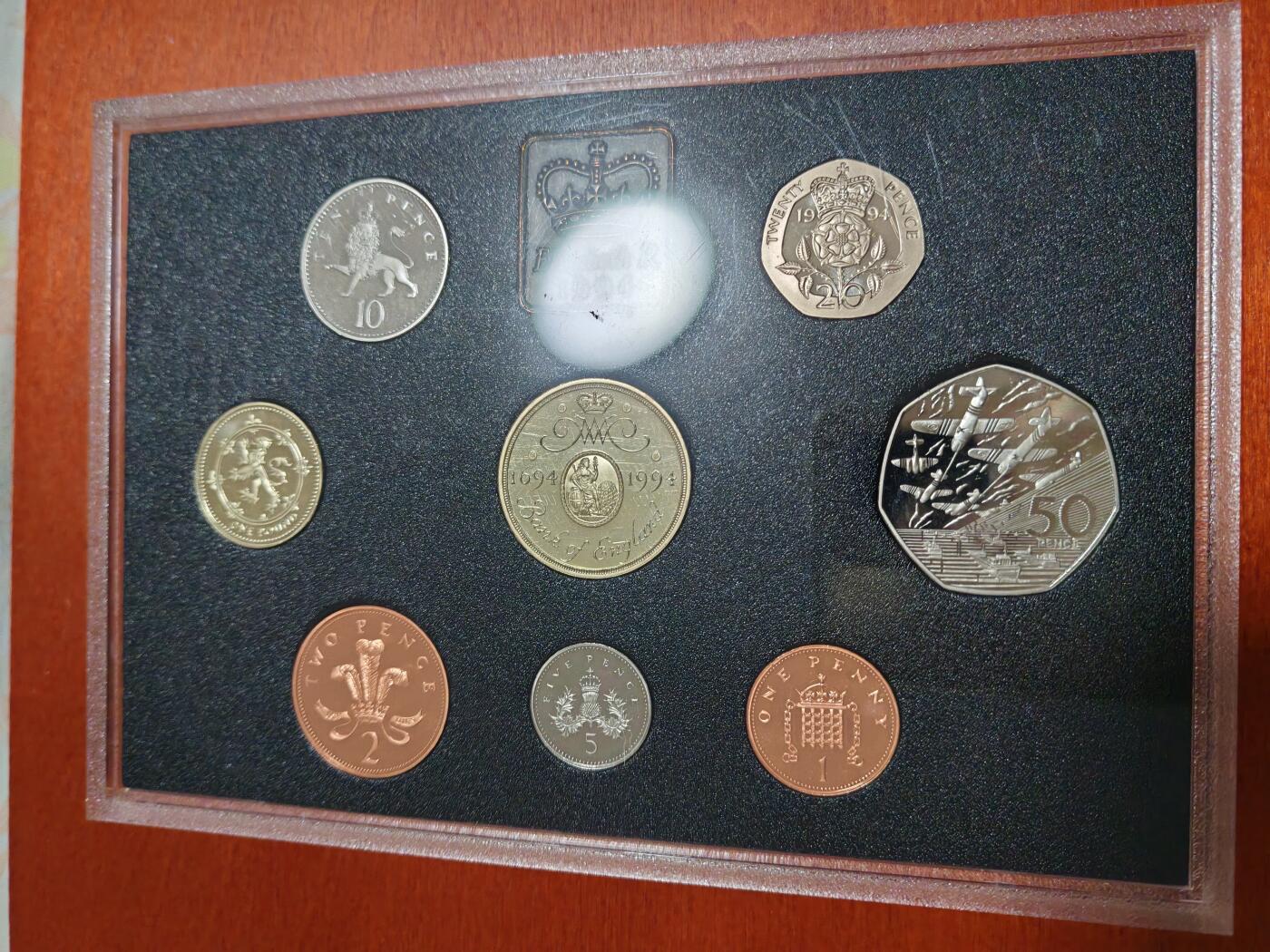 长老汇龙年精选第四十场拍卖 1994英国8枚套币，无外纸