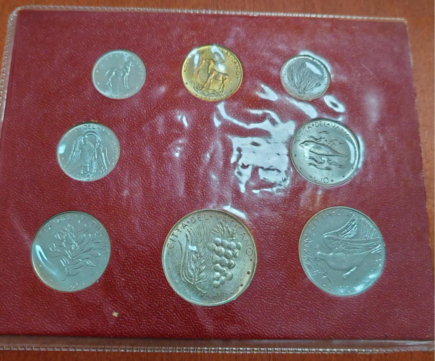 长老汇龙年精选第四十场拍卖 1963梵蒂冈教皇缺位8枚套币，含枚银币，卡装