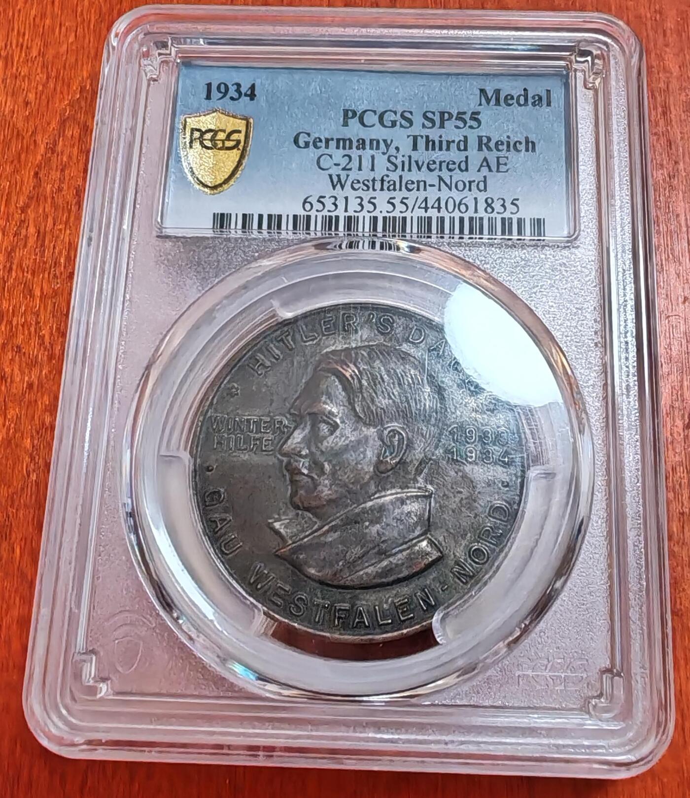 长老汇龙年精选第四十场拍卖 1934第三帝国小胡子镀银样章，PCGS SP55，非后铸