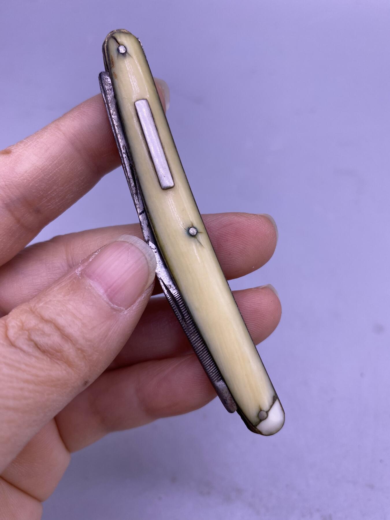 小刀，尺寸8厘米，品相如图，400包快递