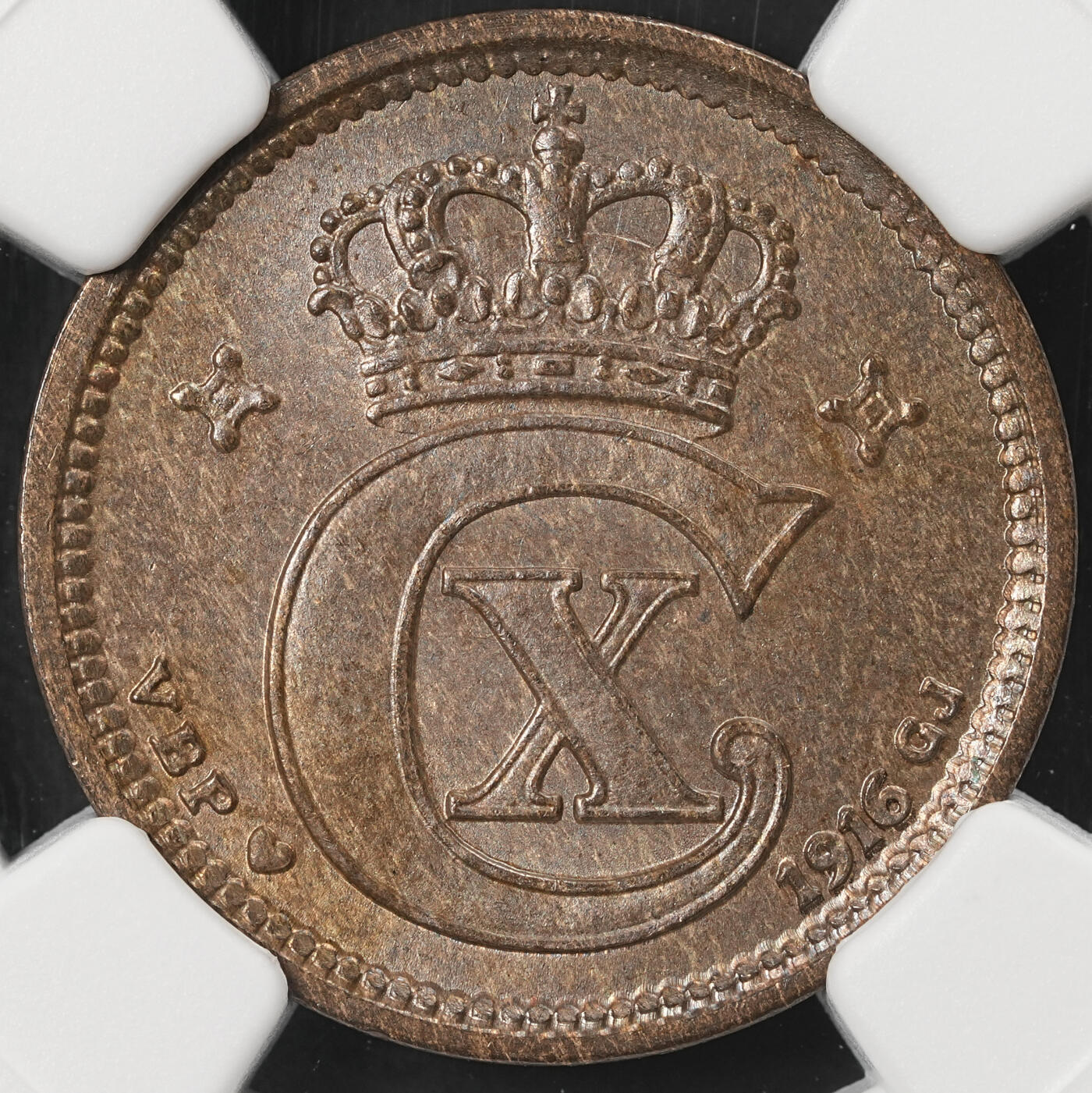 修遠堂世界钱币第五十三期 全场包邮 NGC评级 1916年丹麦2，5欧尔铜币各一枚