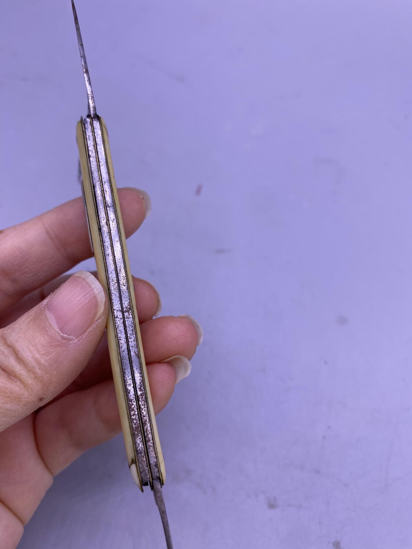 小刀，尺寸8厘米，品相如图，400包快递