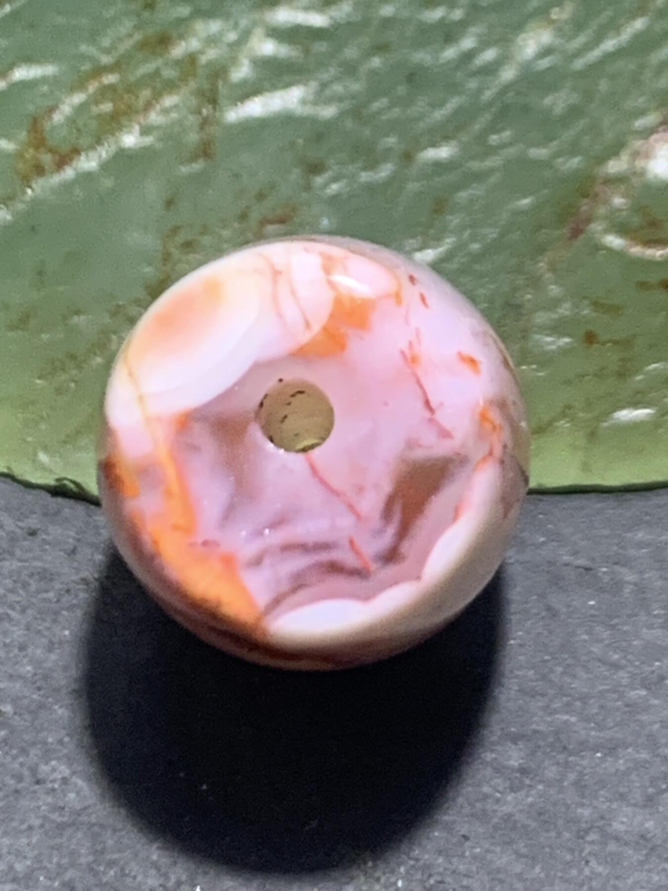 川料红白南红玛瑙通货桶珠一颗！
