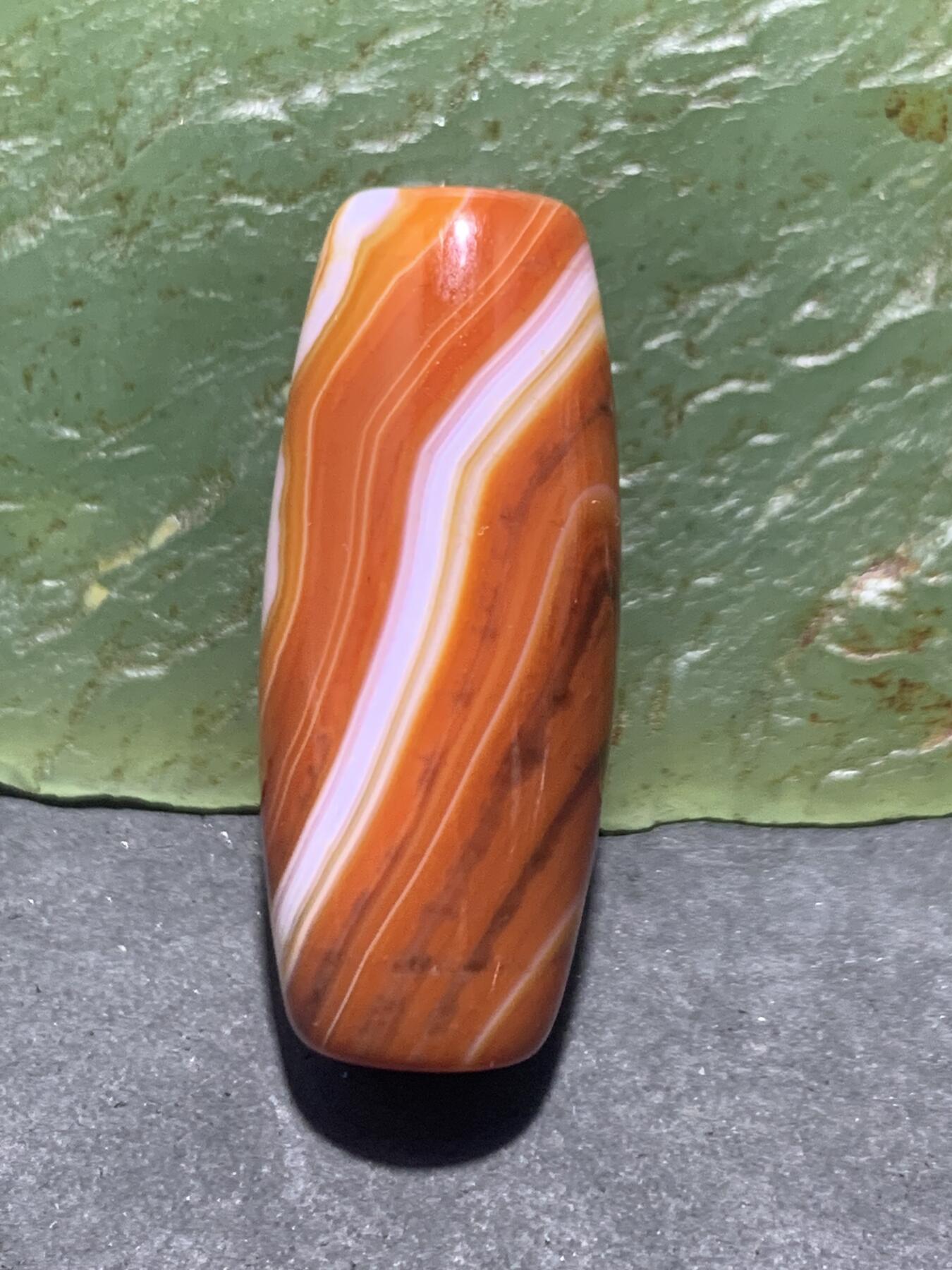 精美高玉化红白双色天眼千层纹缠丝玛瑙桶珠一颗，，