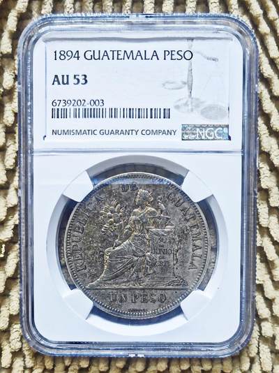 05月30日 世界币章 - 稀品：1894年 危地马拉 1比索 大银币 NGC-AU53