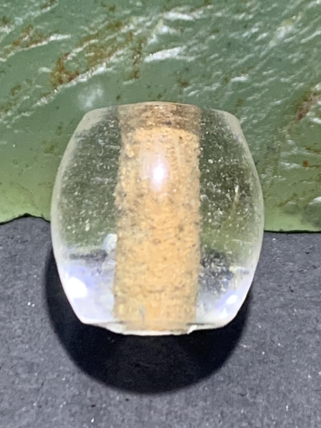建国前后库存仿白水晶琉璃桶珠一颗，