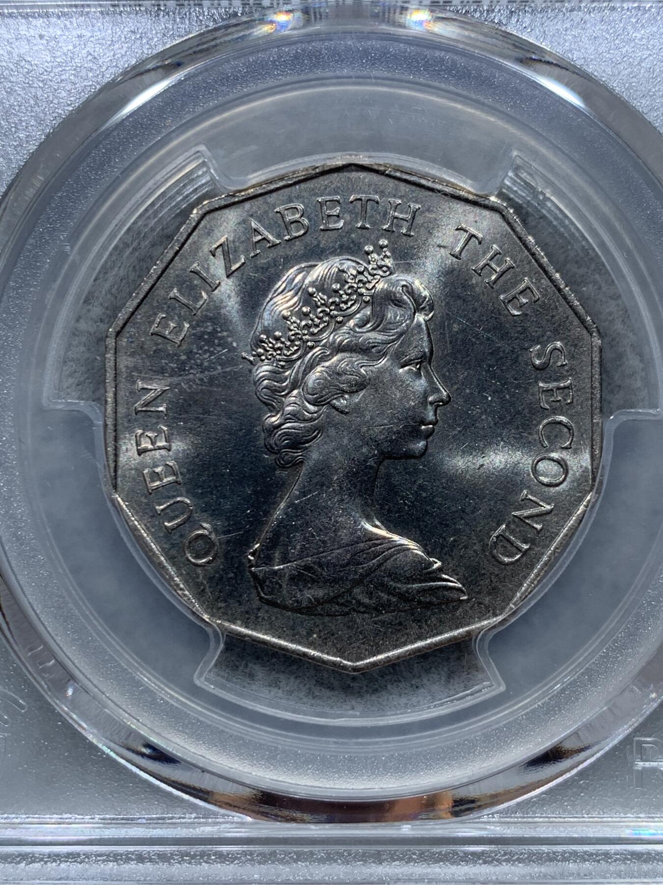 《竞宝斋》第344场 周日，周一，2场连拍 （全场包邮） PCGS MS64 特年！1979香港多边形五元 两面转光 细节很不错 热门品种 高分不易 这个年份不多见
