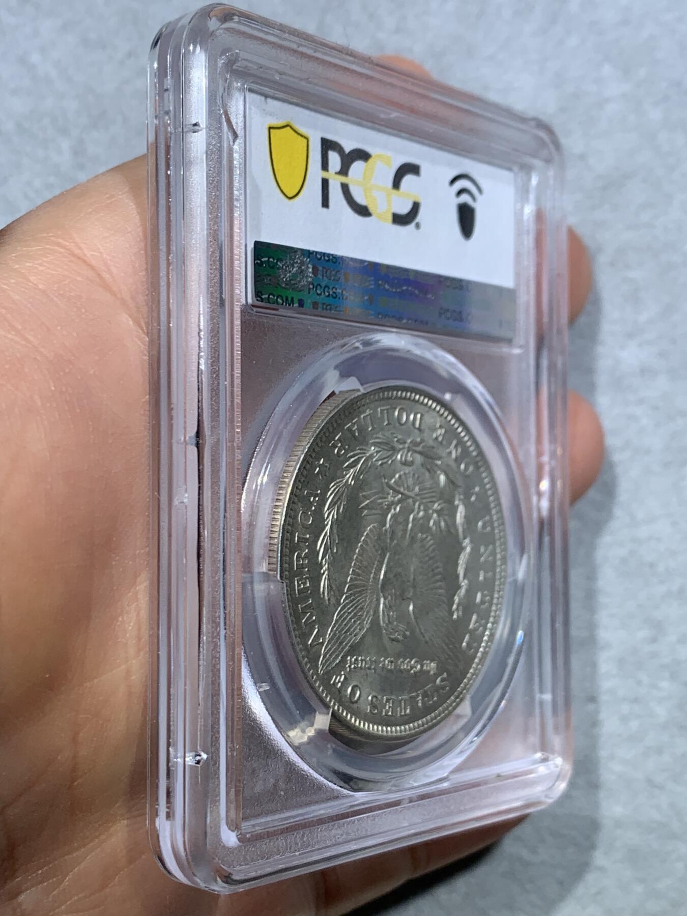 《竞宝斋》第344场 周日，周一，2场连拍 （全场包邮） 两枚一组 PCGS MS64 美国1921年摩根银元 1枚支撑架小磕