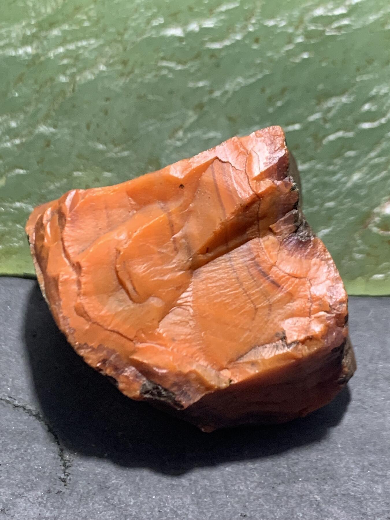 精美铁皮柿子红开窗料南红玛瑙原石一颗，，