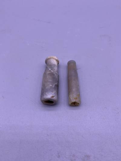 老玉烟嘴2个，尺寸5厘米左右，品相如图，300包快递 - 老玉烟嘴2个，尺寸5厘米左右，品相如图，300包快递