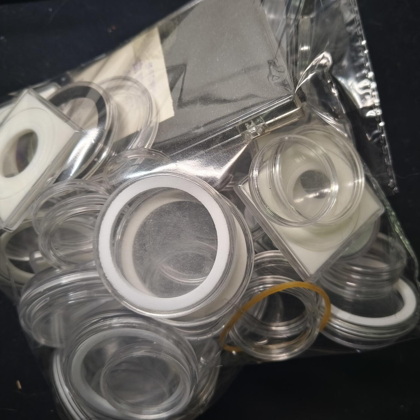 【全场包邮】纯粹捡漏拍448场 【收藏工具】各类尺寸圆盒+方盒约80个左右一包（大中盒多数，随机发送）