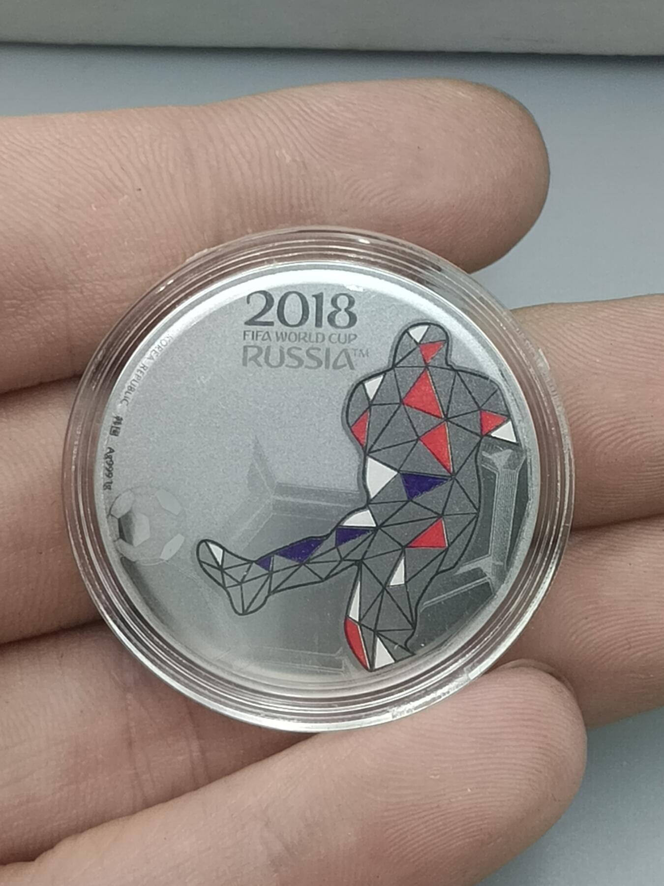 十九期拍卖 2018世界杯纪念银章(重1g)