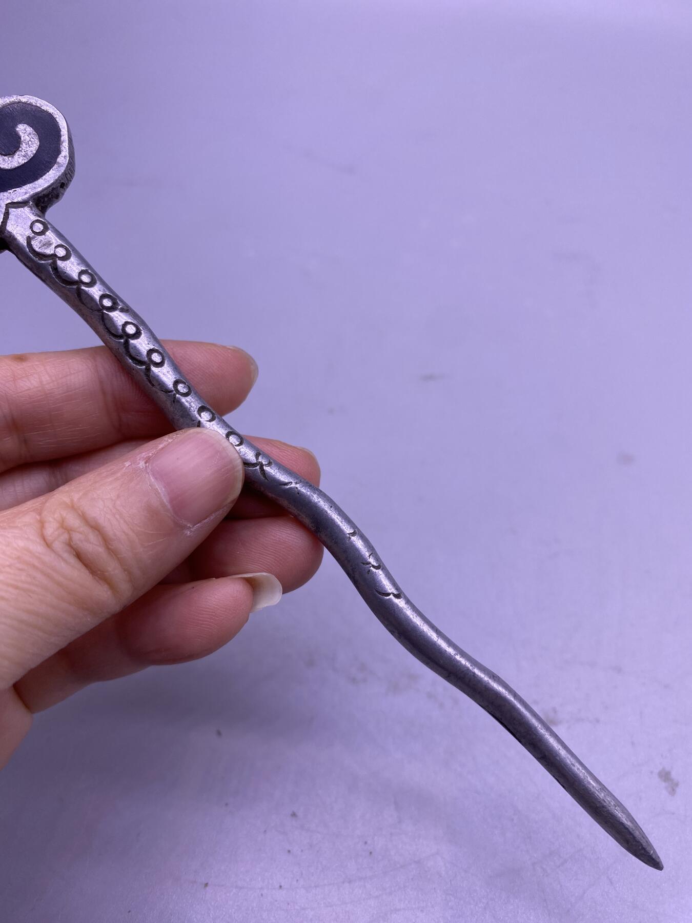 老发簪，尺寸16.3厘米，铅锡材质，品相如图，188包快递