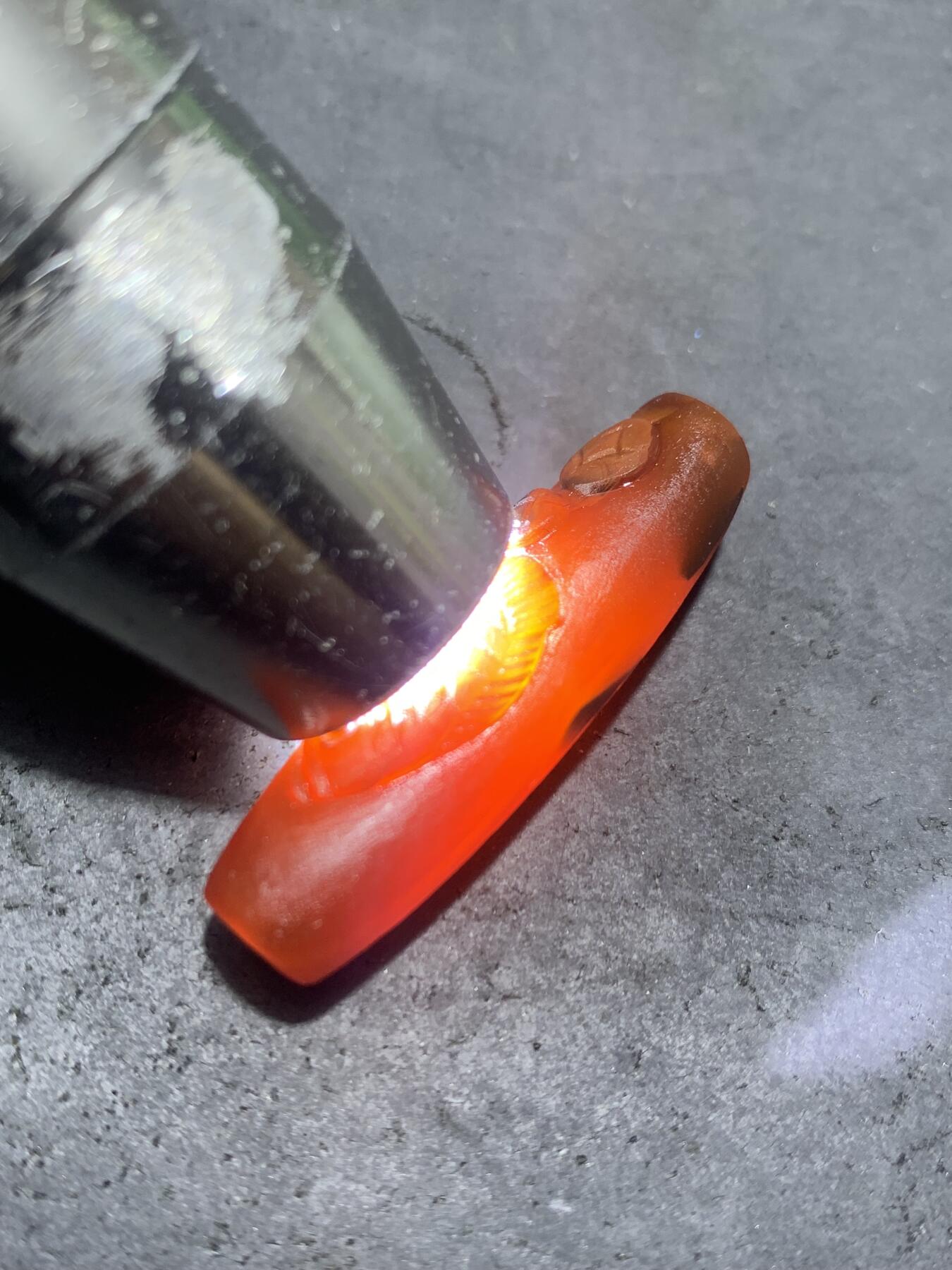 精美亚光高玉化巴西玛瑙手工俏色巧雕钱币，鱼桶珠一个！