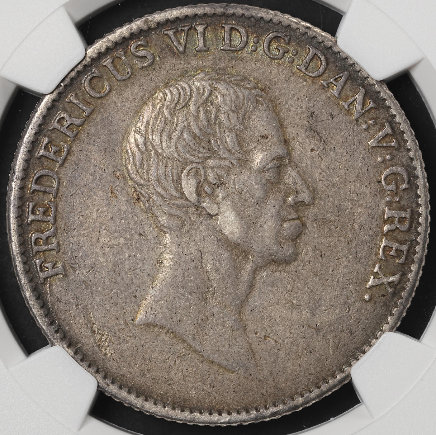 修遠堂世界钱币第五十四期 全场包邮 NGC XF45 1827年丹麦1 SPECIEDALER大银币