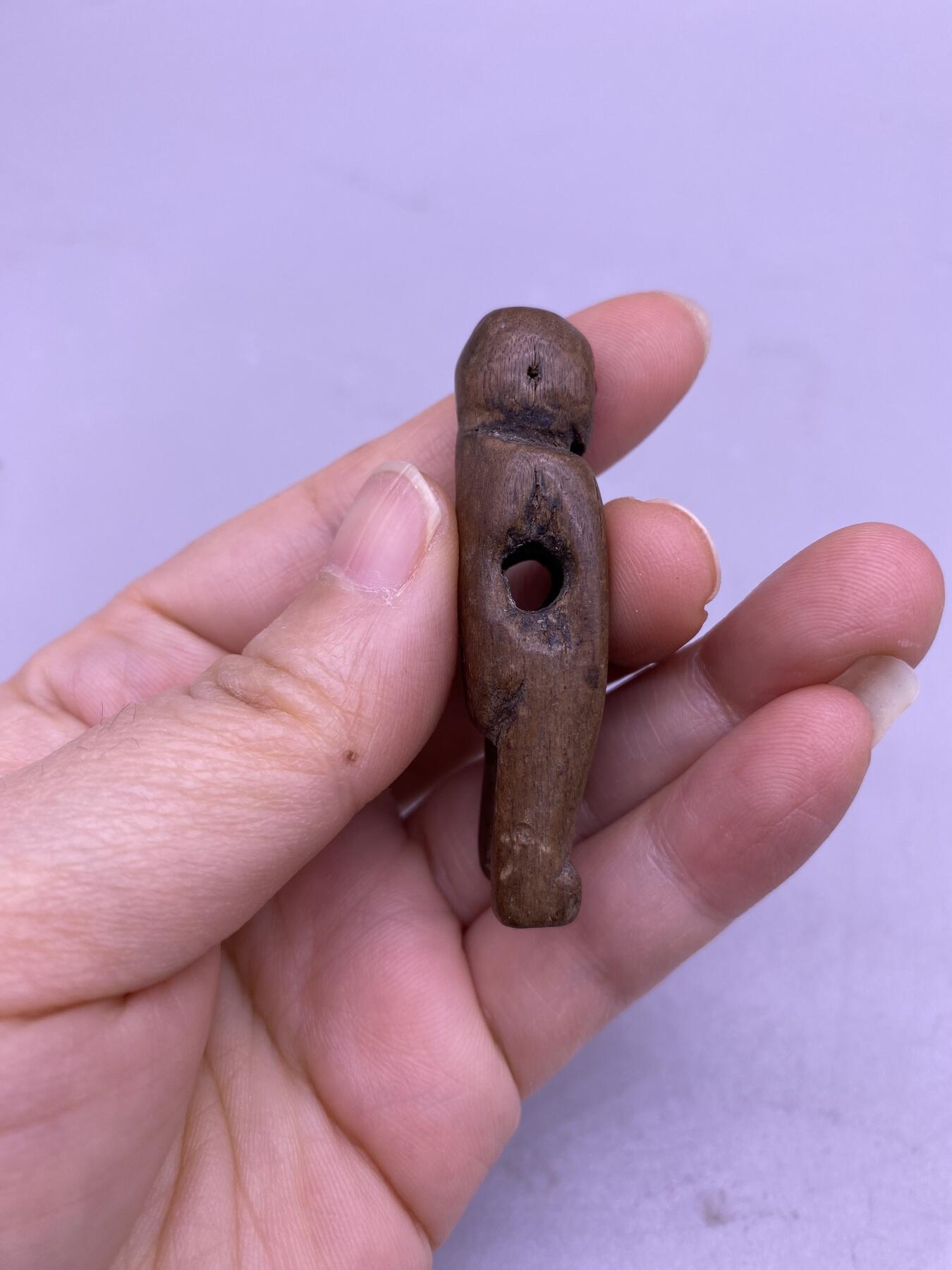 老黄杨木猴，尺寸5厘米，品相如图，300包快递