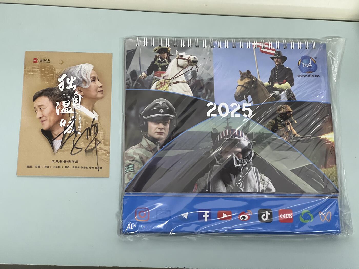 零元拍：李晔老师亲笔签名话剧《独自温暖》宣传卡，拍中就送：DID2025年台历