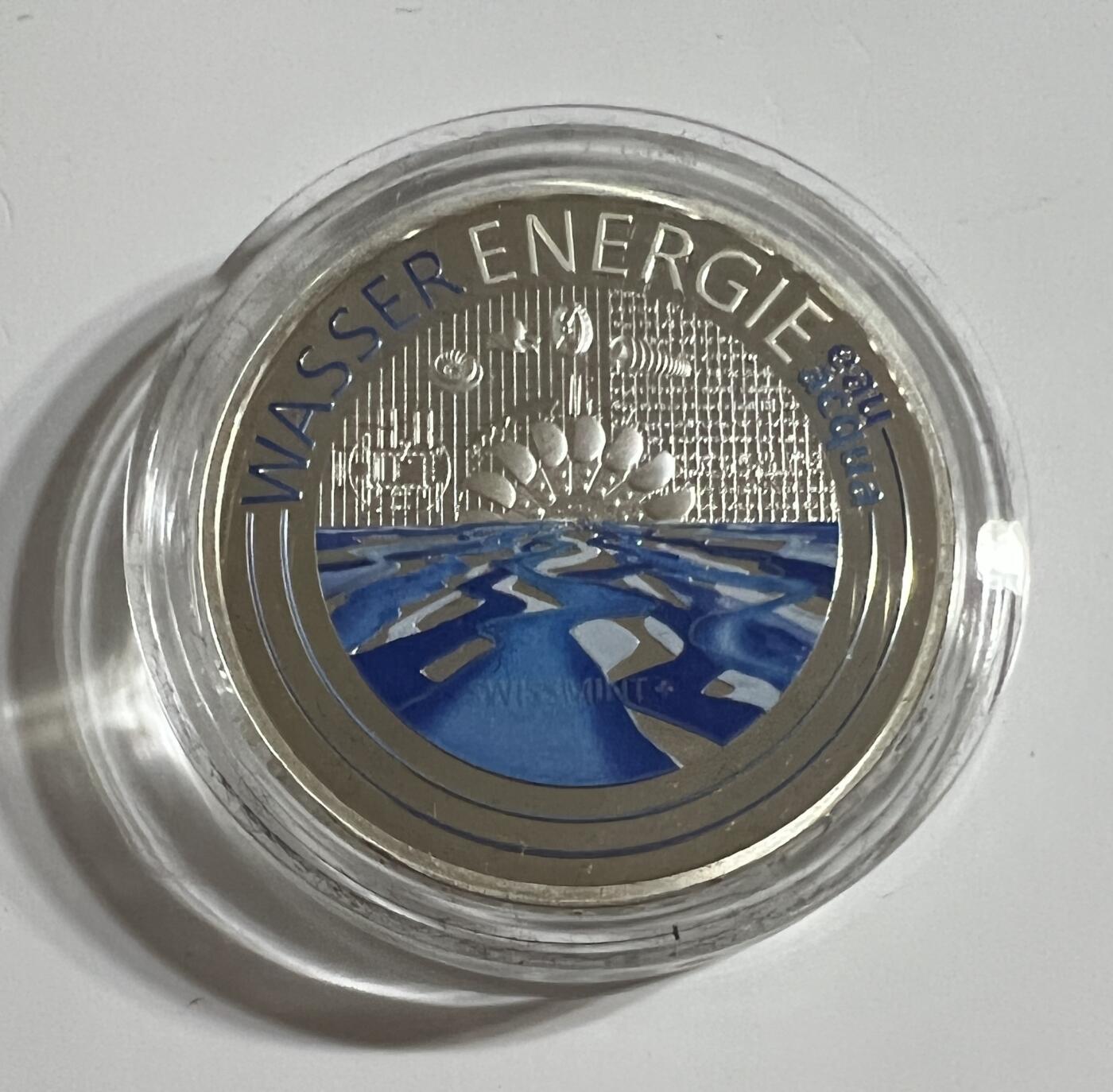 S&S Numismatic世界钱币-拍卖 第114期  获奖币*瑞士2021年 未来的能源-水电 20法郎彩色精制纪念银币 盒证齐全