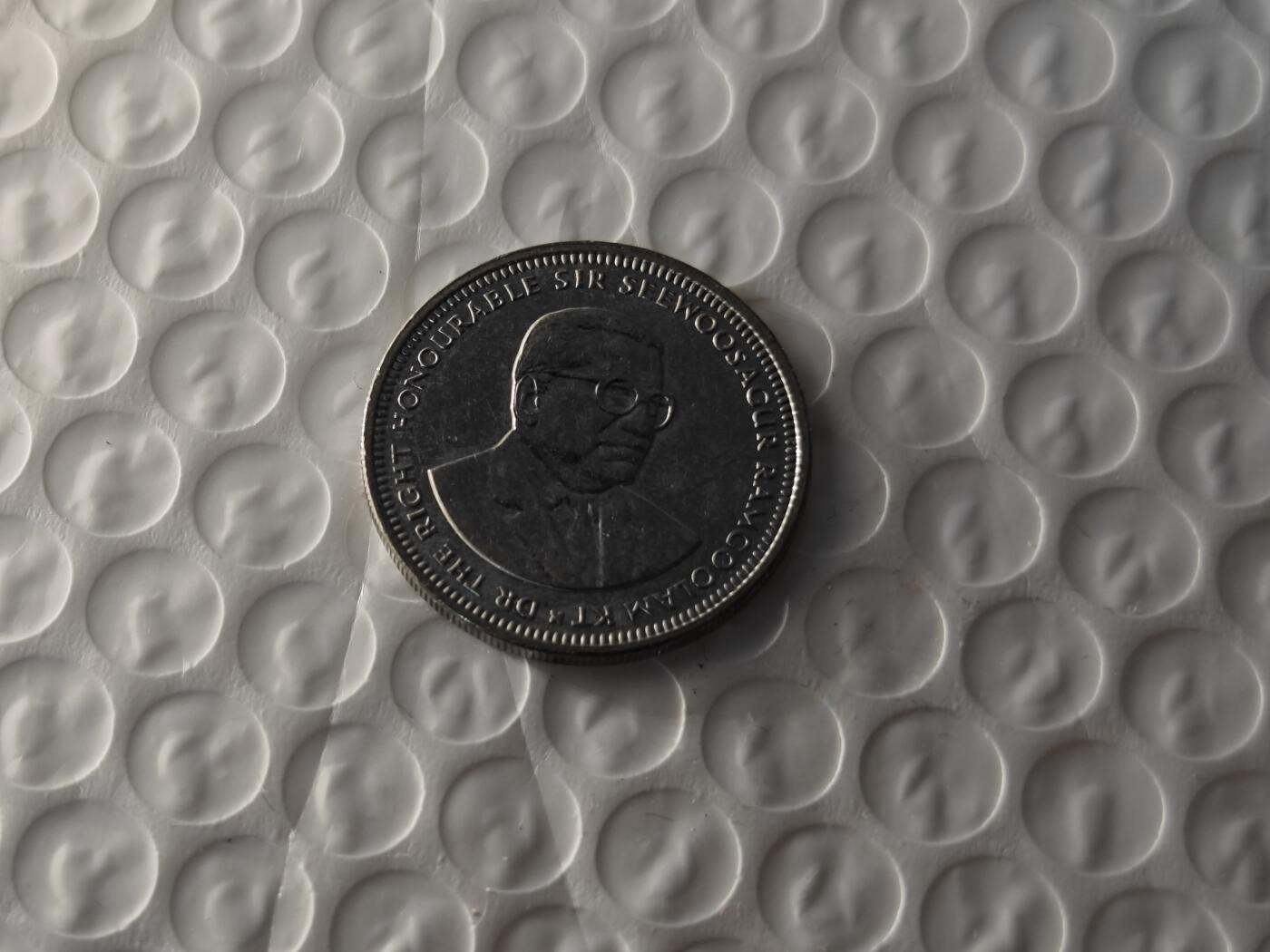 小小杂货铺26期 满五十包邮  可暂存  一元佣金 毛里求斯1卢比