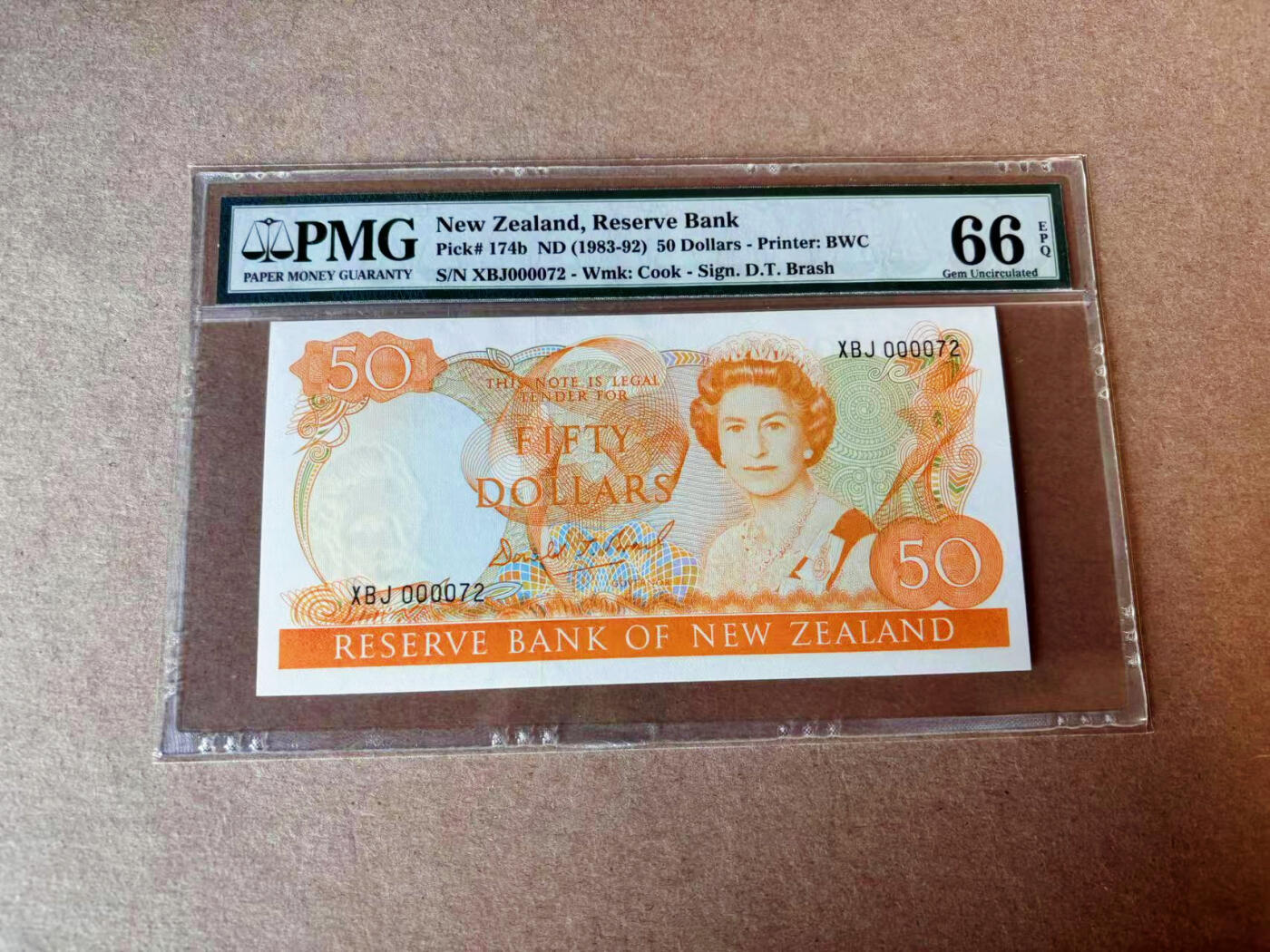 【Blue Auction】✨世界纸币精拍第609期【精】 【72小号】新西兰 1983-92年50元 花冠女王 BWC出品 PMG66EPQ