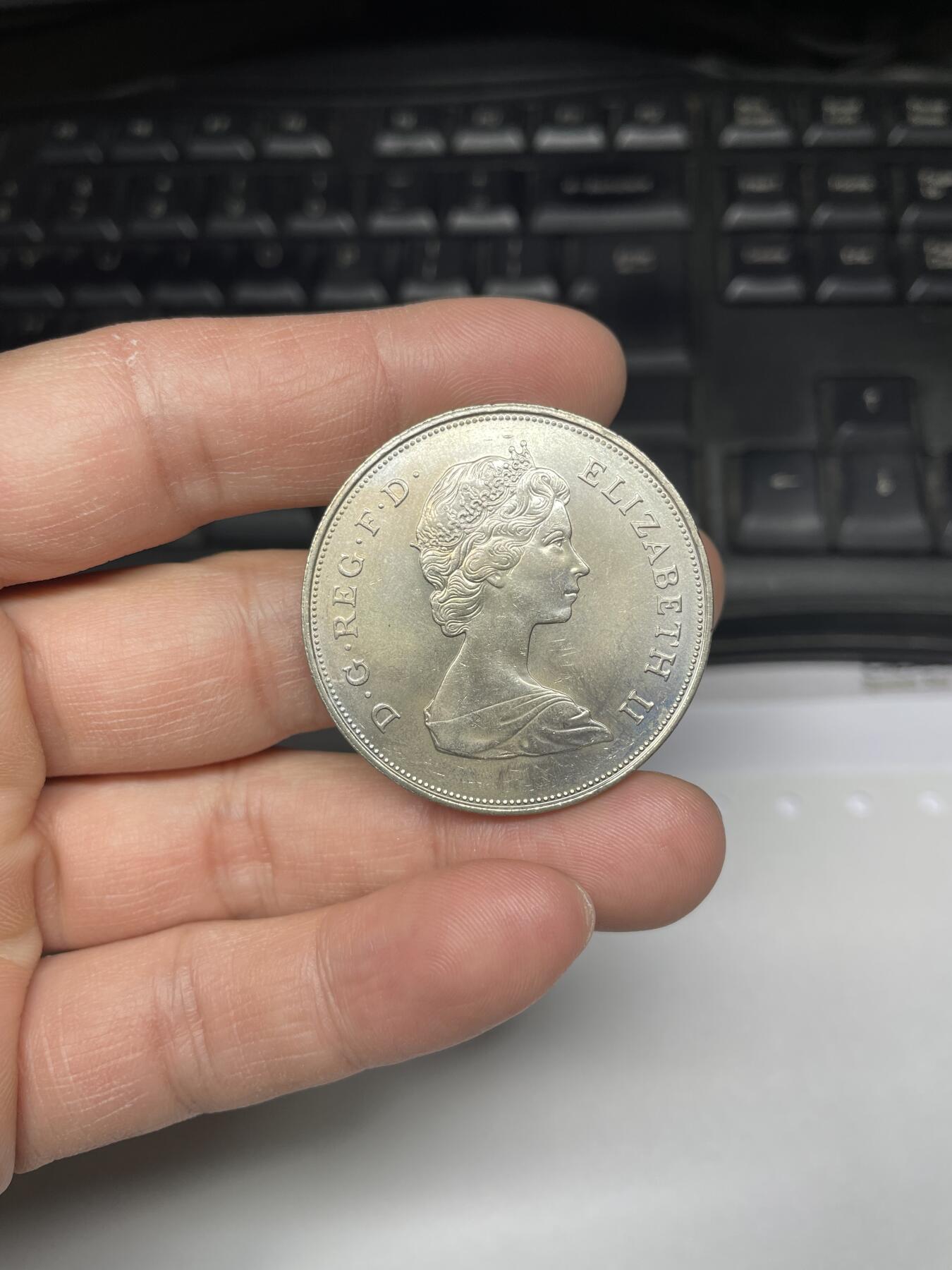 每日一拍，2025年集古藏今外币拍卖第一期-第2场—（总第192拍），可以寄存60天，满160元包邮。 1981年英国克朗纪念币