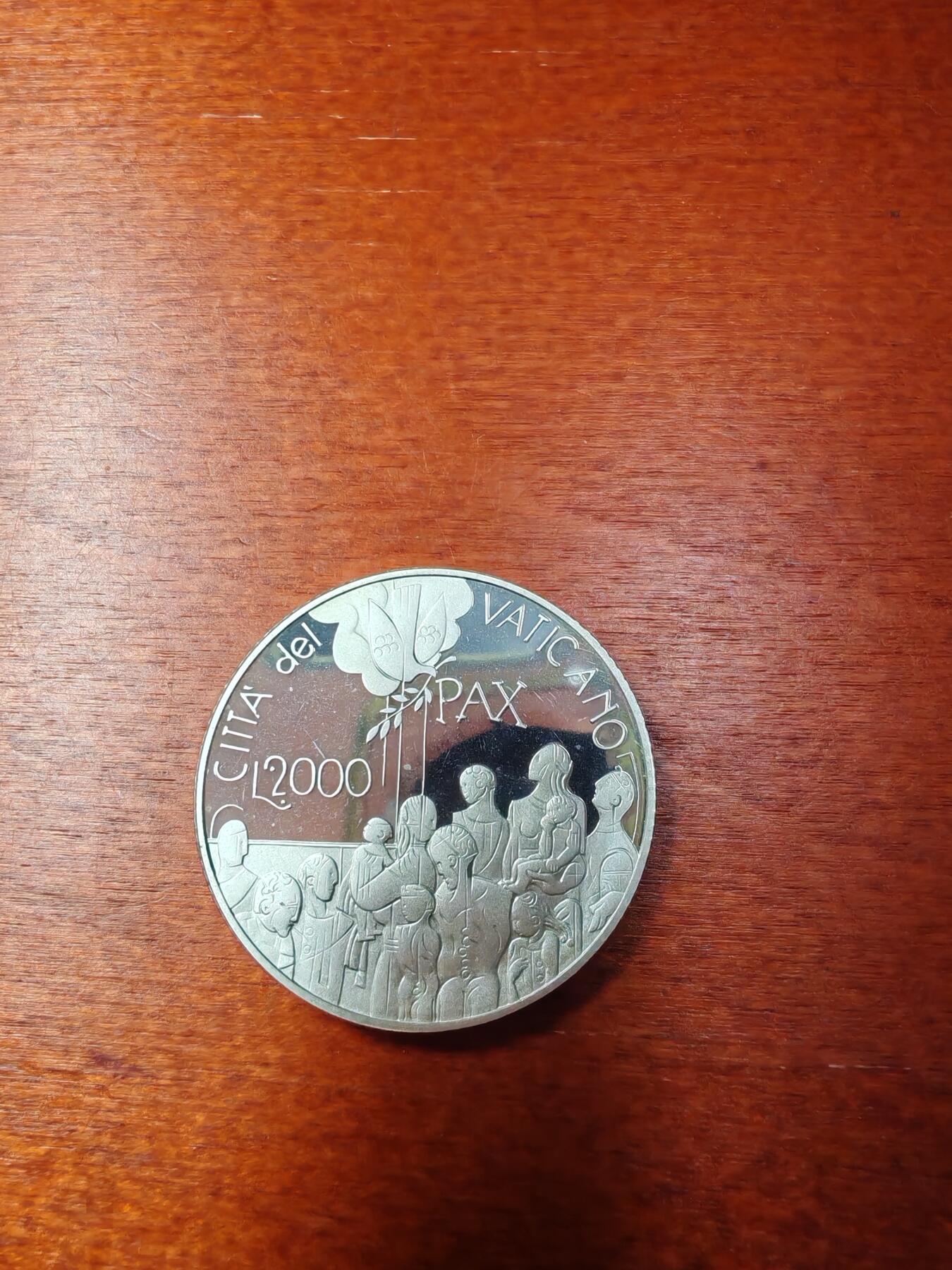 长老汇龙年精选第四十四场拍卖 2001梵蒂冈教皇保罗二世和平对话2000里拉精制银币，8000枚