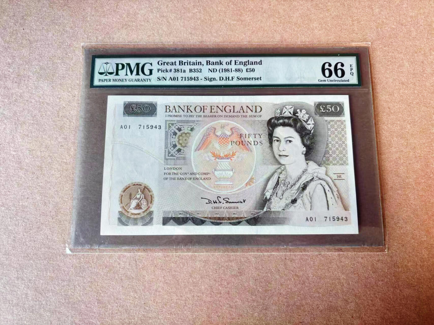 【Blue Auction】✨世界纸币精拍第609期【精】  【a版 A01首发冠】英国 1981-85年50镑 PMG66EPQ 老壳