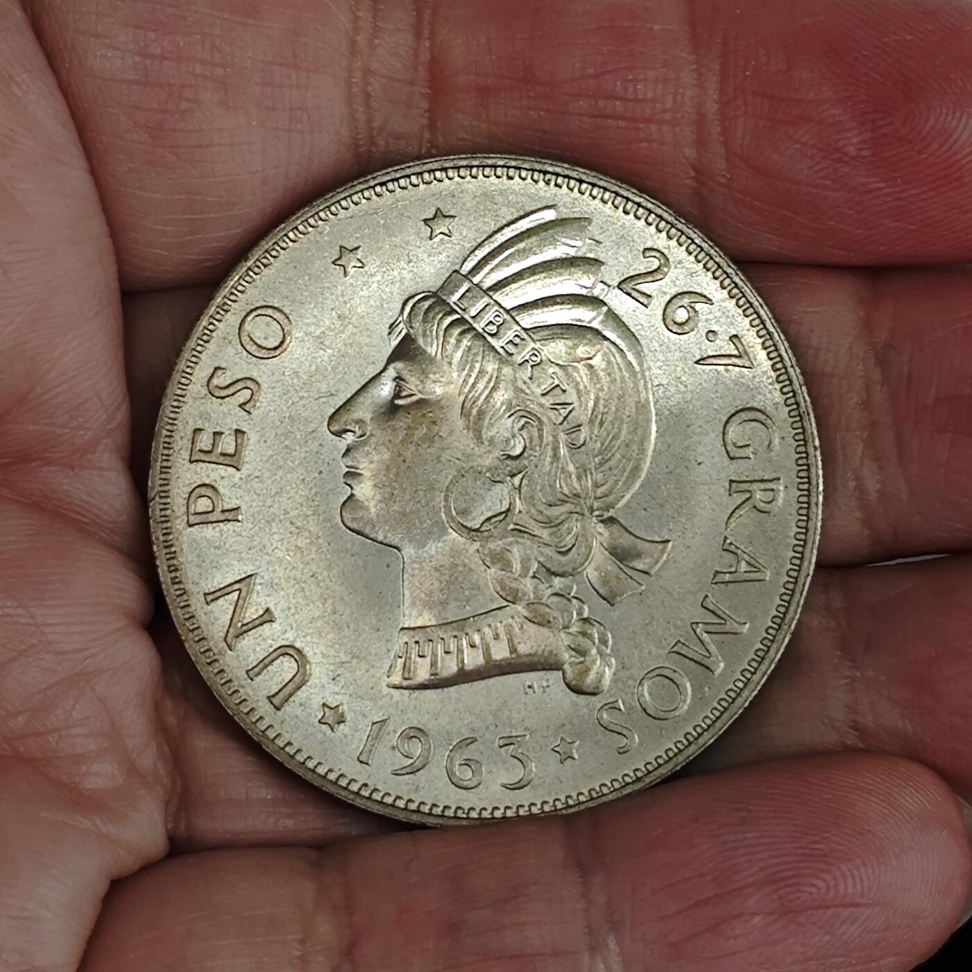 极美品1963年多米尼加建国100周年1比索纪念银币