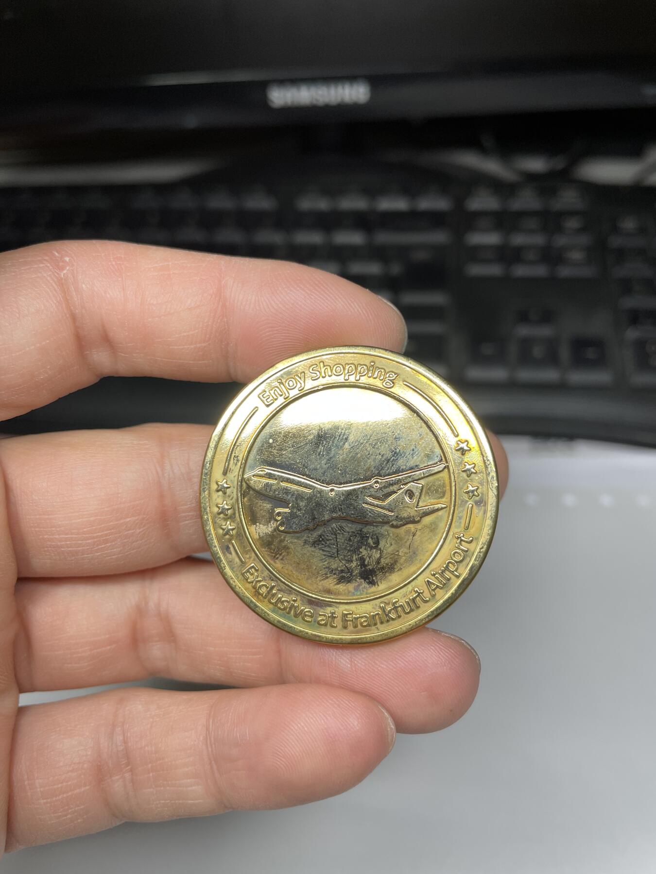 每日一拍，2025年集古藏今外币拍卖第一期-第2场—（总第192拍），可以寄存60天，满160元包邮。 飞机纪念章40毫米