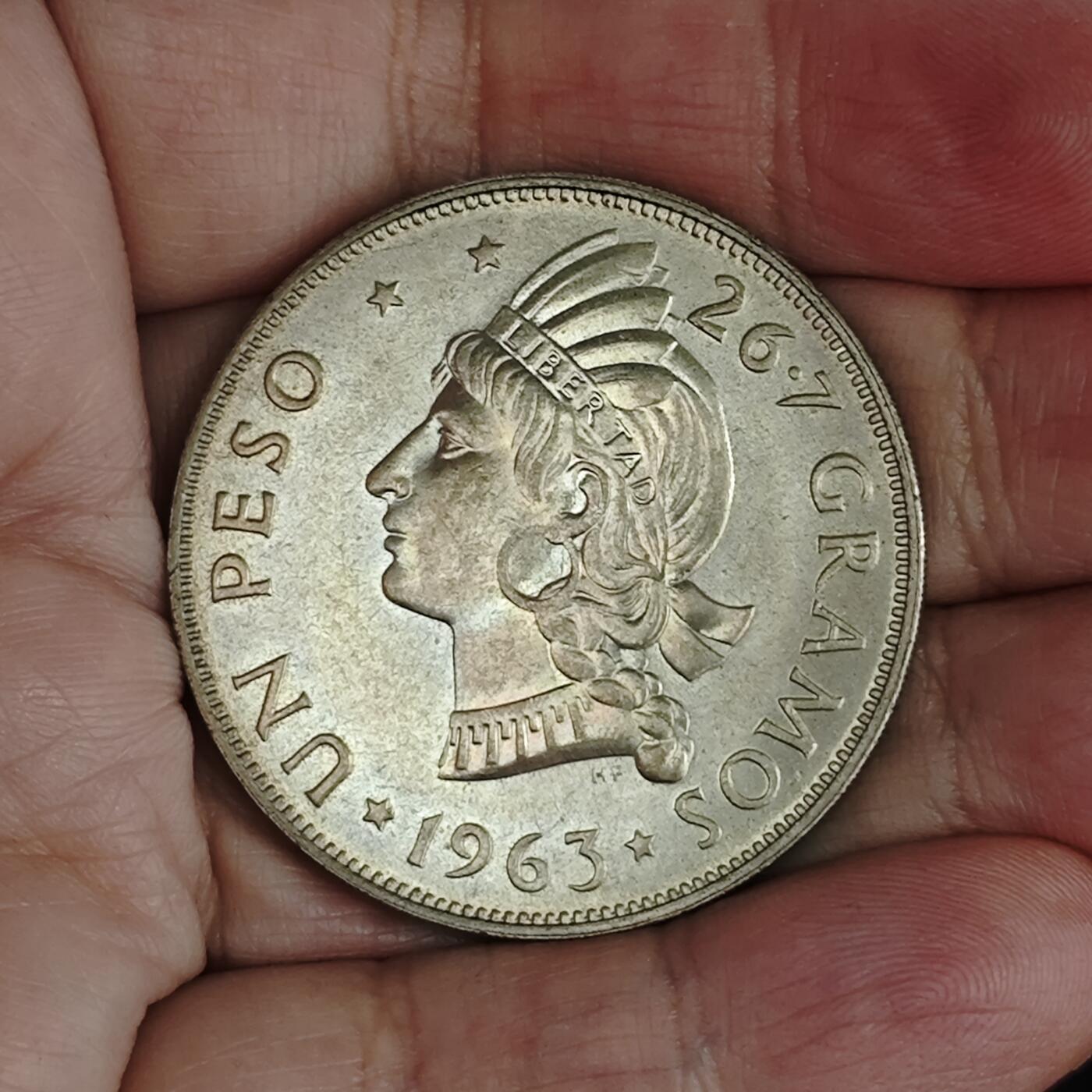 极美品1963年多米尼加建国100周年1比索纪念银币