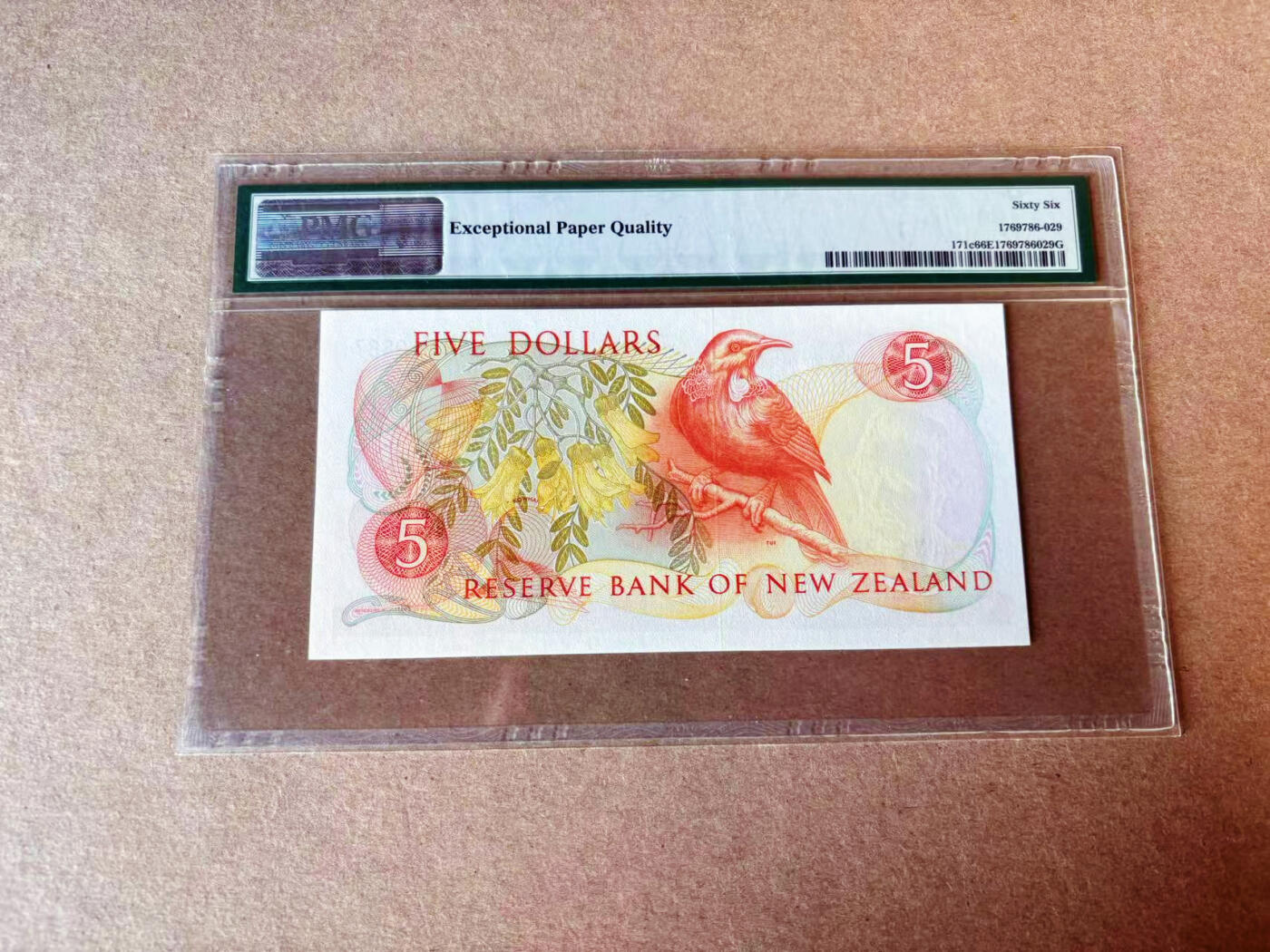 【Blue Auction】✨世界纸币精拍第609期【精】 新西兰 1989-92年5元 花冠女王 BWC出品 PMG66EPQ