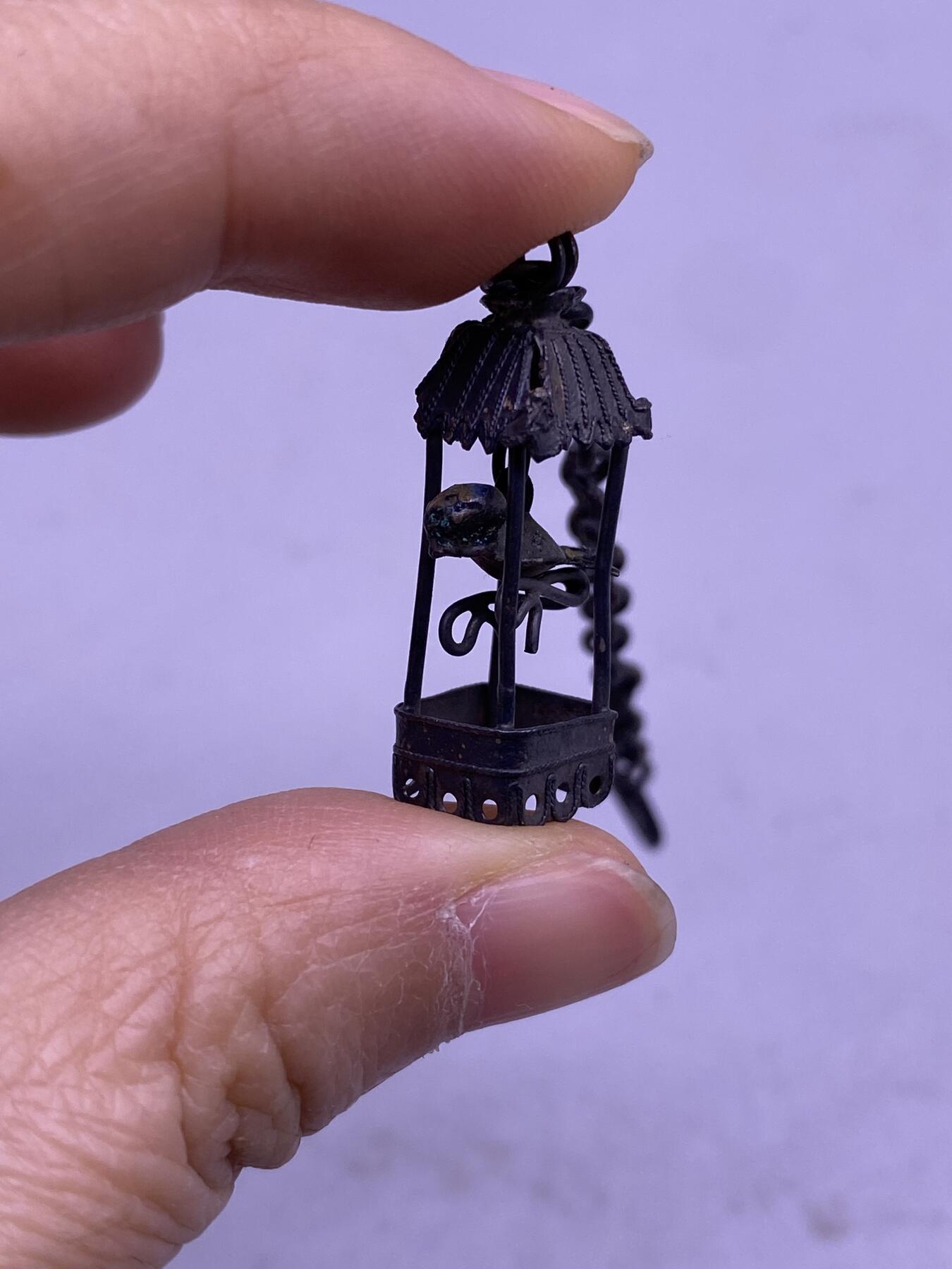 老银鸟笼挂件，尺寸9.5厘米，小巧精致，品相如图，600包快递