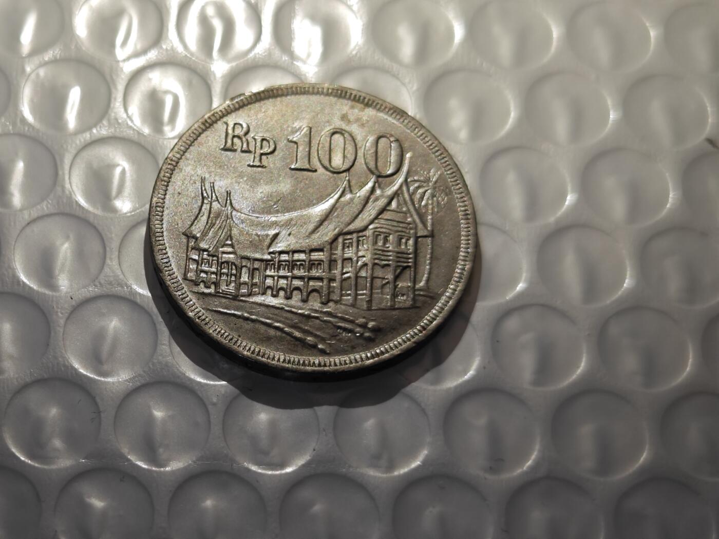 小小杂货铺26期 满五十包邮  可暂存  一元佣金 印度尼西亚100卢比