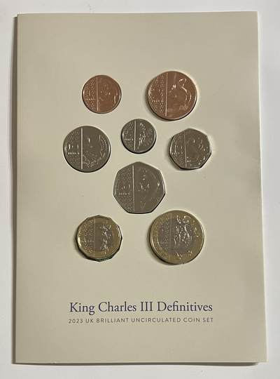 S&S Numismatic世界钱币-拍卖 第114期  - 英国2023年 全新改版-查尔斯三世头像 8枚套币官方卡币 “国王皇冠版”只发行这1年