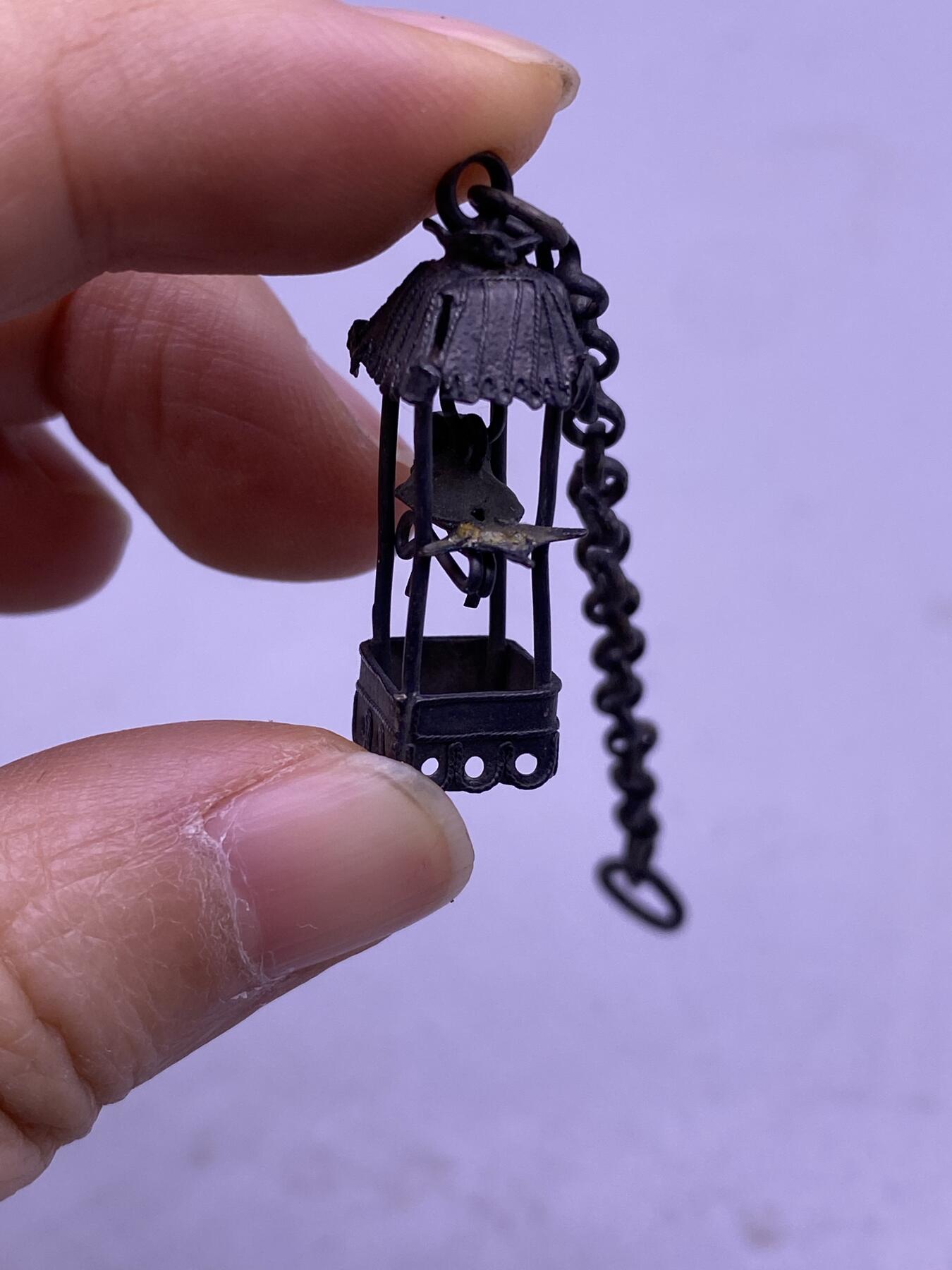 老银鸟笼挂件，尺寸9.5厘米，小巧精致，品相如图，600包快递