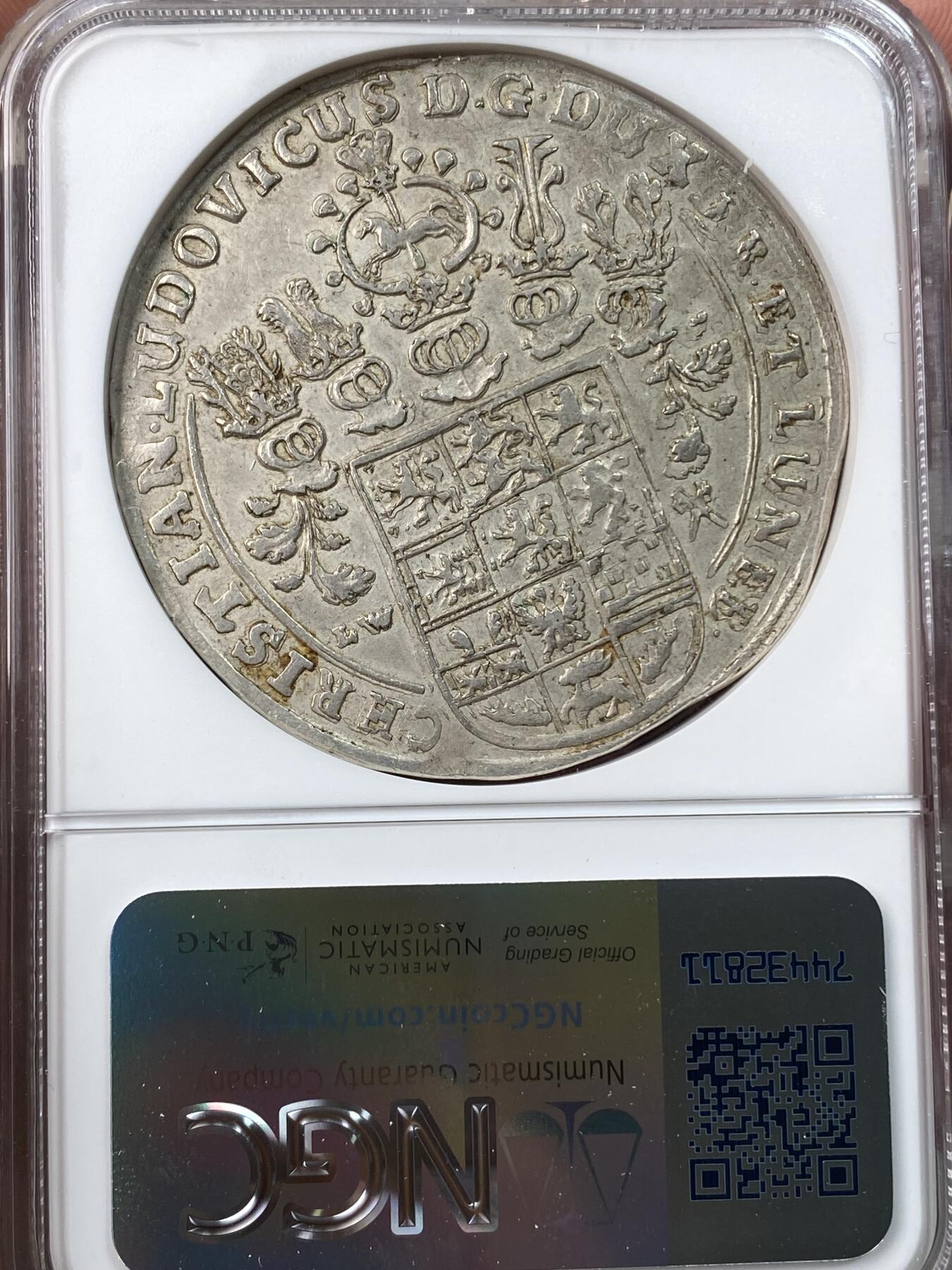 万国钱币拍卖第041期 NGC AU55 1659年德国布伦瑞克-吕纳堡-卡伦堡-汉诺威飞马武士头盔盾徽大泰勒 罕见大银饼 全深打且有复打痕迹 常见币胚都有裂痕 此枚各项指标均无限趋于完美的收藏品质